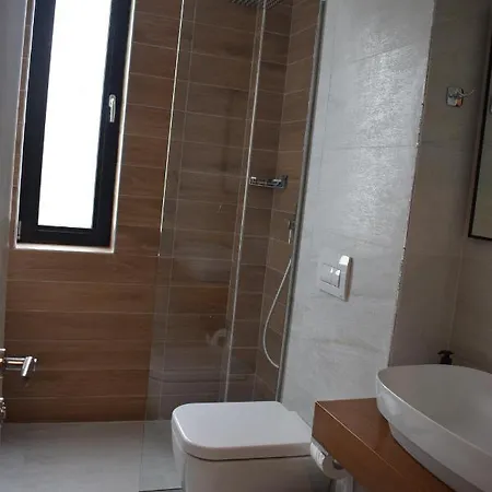 Hotell Bluepoint Kakavije