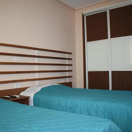 Bluepoint Hotel *