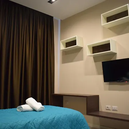 Bluepoint Hotel Kakavije